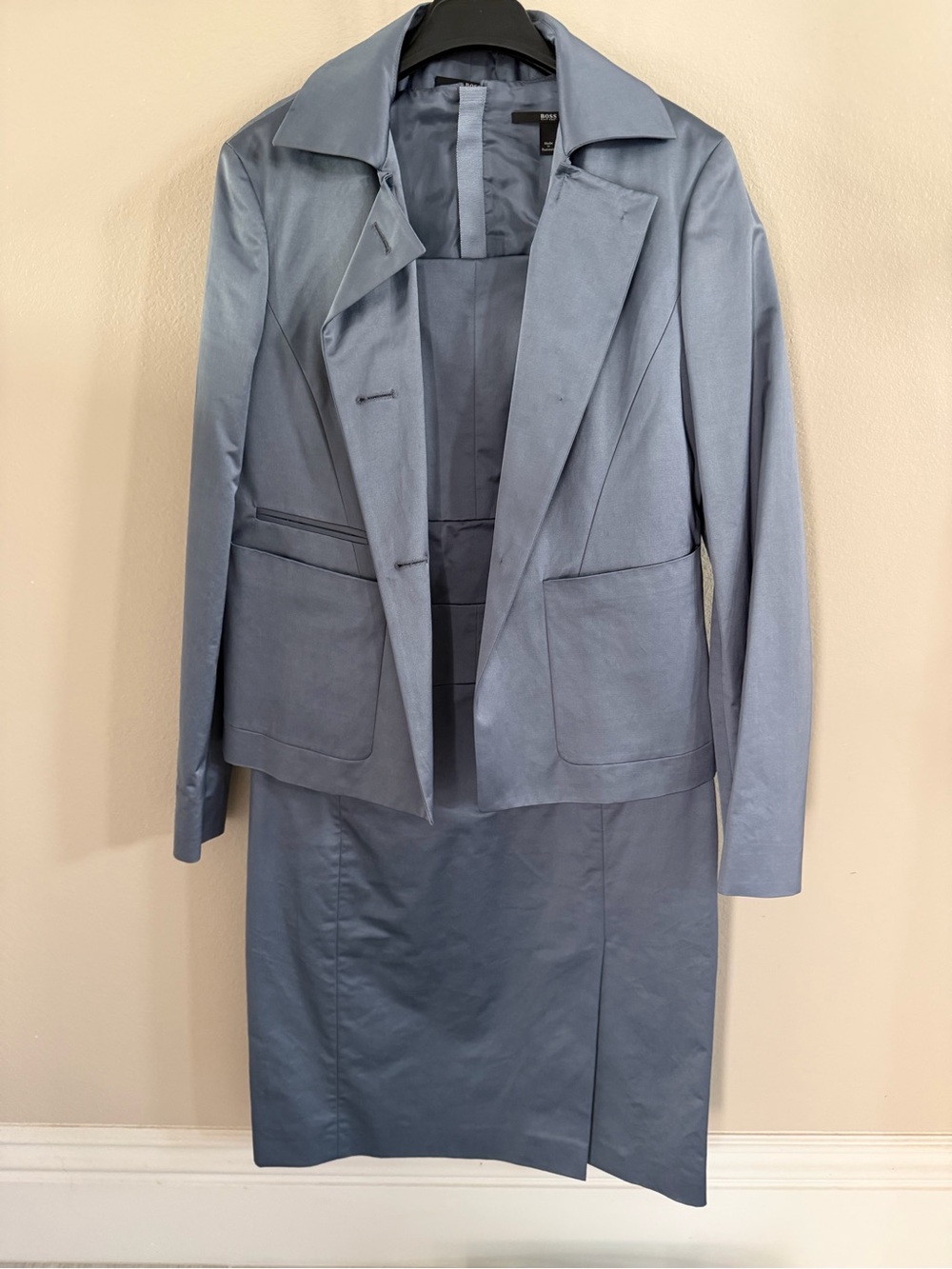 Hugo Boss Womens Tailored Two-Piece Suit Dress & Jacket in Slate Blue